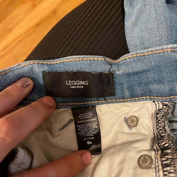 Express Jeans- Leggings Mid Rise light blue jeans button up, 0R - Picture 6 of 10